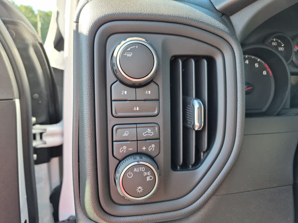 2026 Chevrolet Silverado 2500 HD Custom - Photo 17