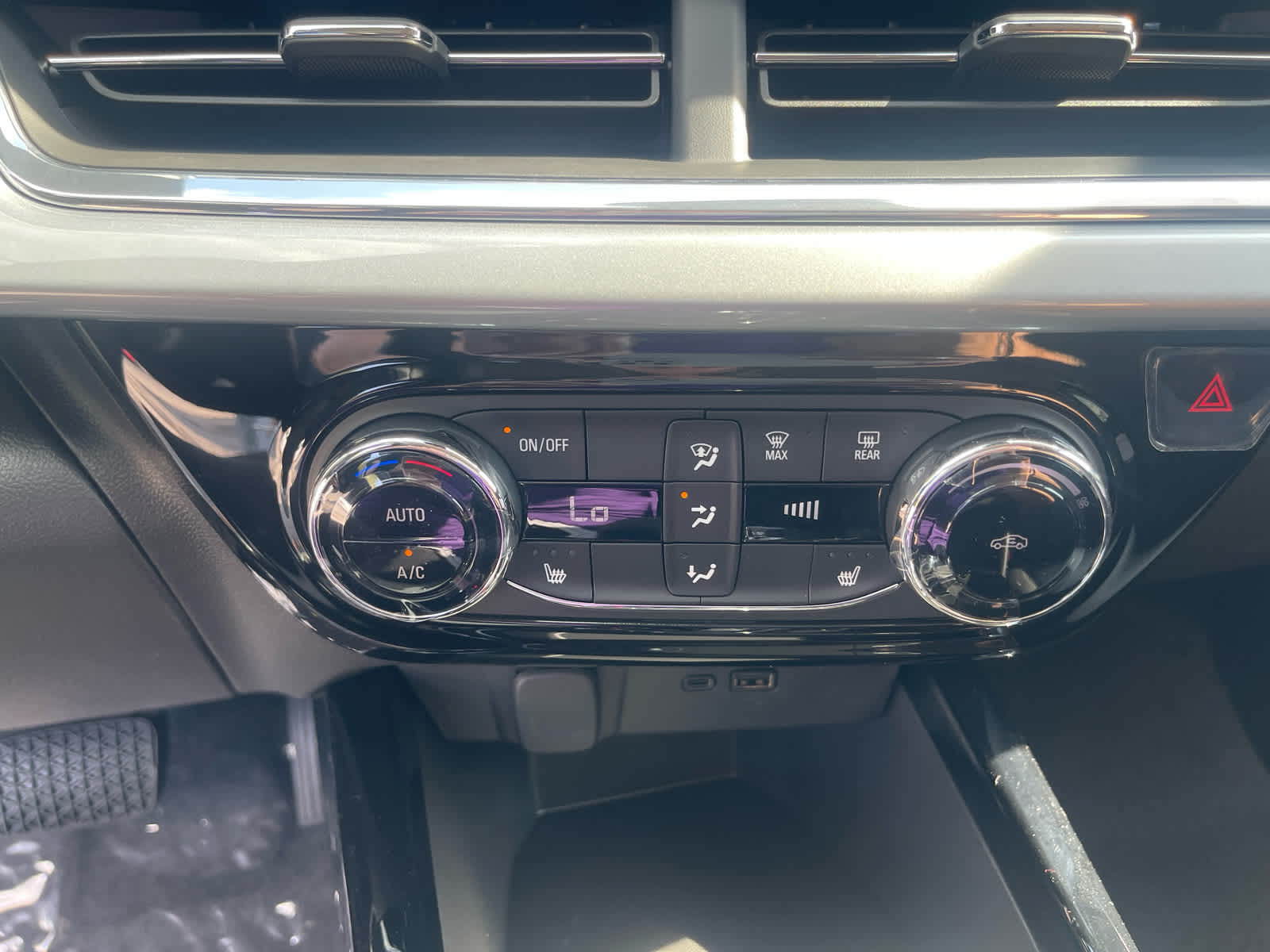 2026 Chevrolet Trax LT - Photo 19