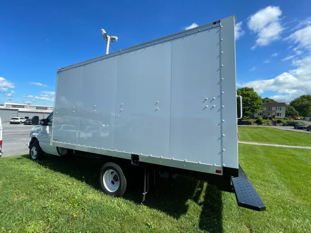 New 2024 Ford E-Series Cutaway