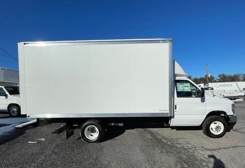 New 2024 Ford E-Series Cutaway