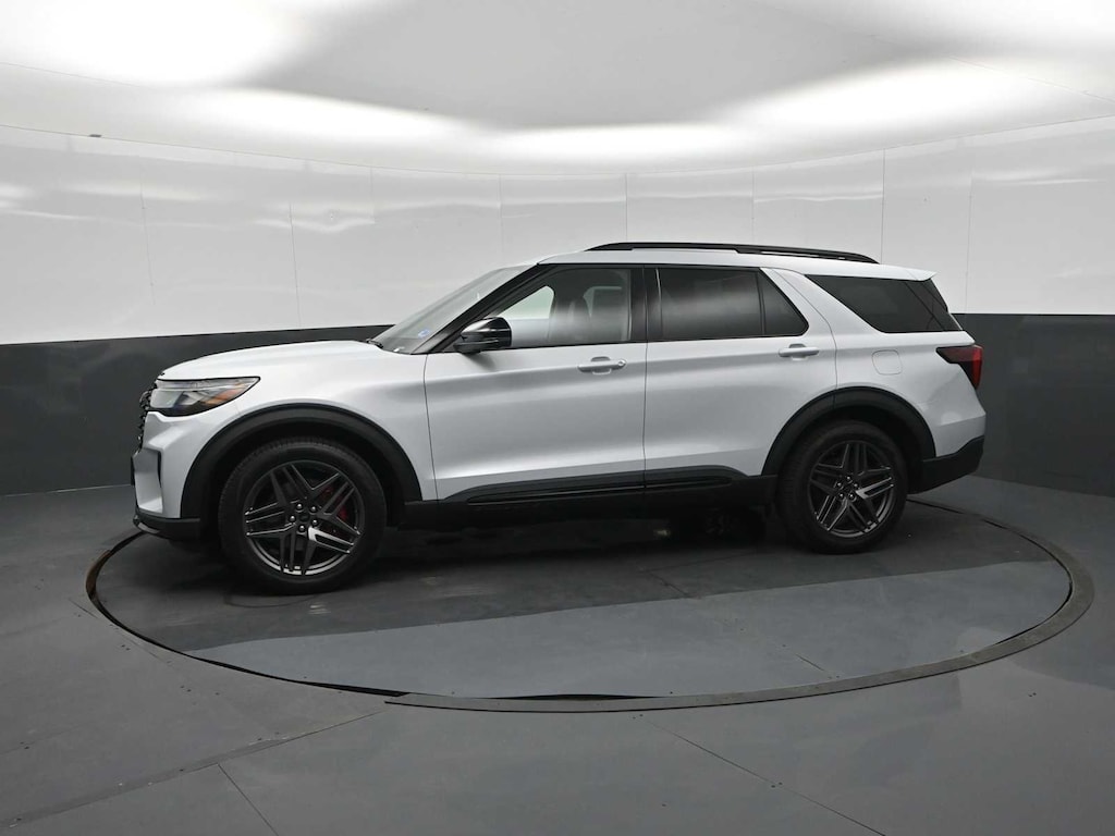 New 2026 Ford Explorer ST 4WD