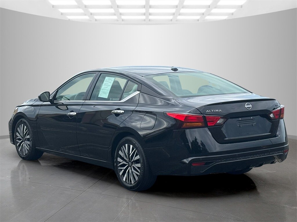 2024 Nissan Altima 2.5 SV photo 3