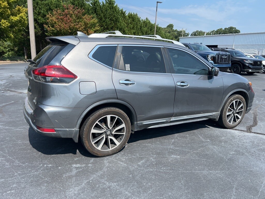 2019 Nissan Rogue SL photo 2