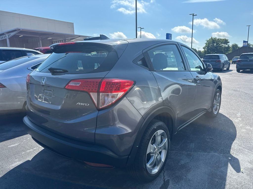 Used 2018 Honda HR-V LX AWD SUV