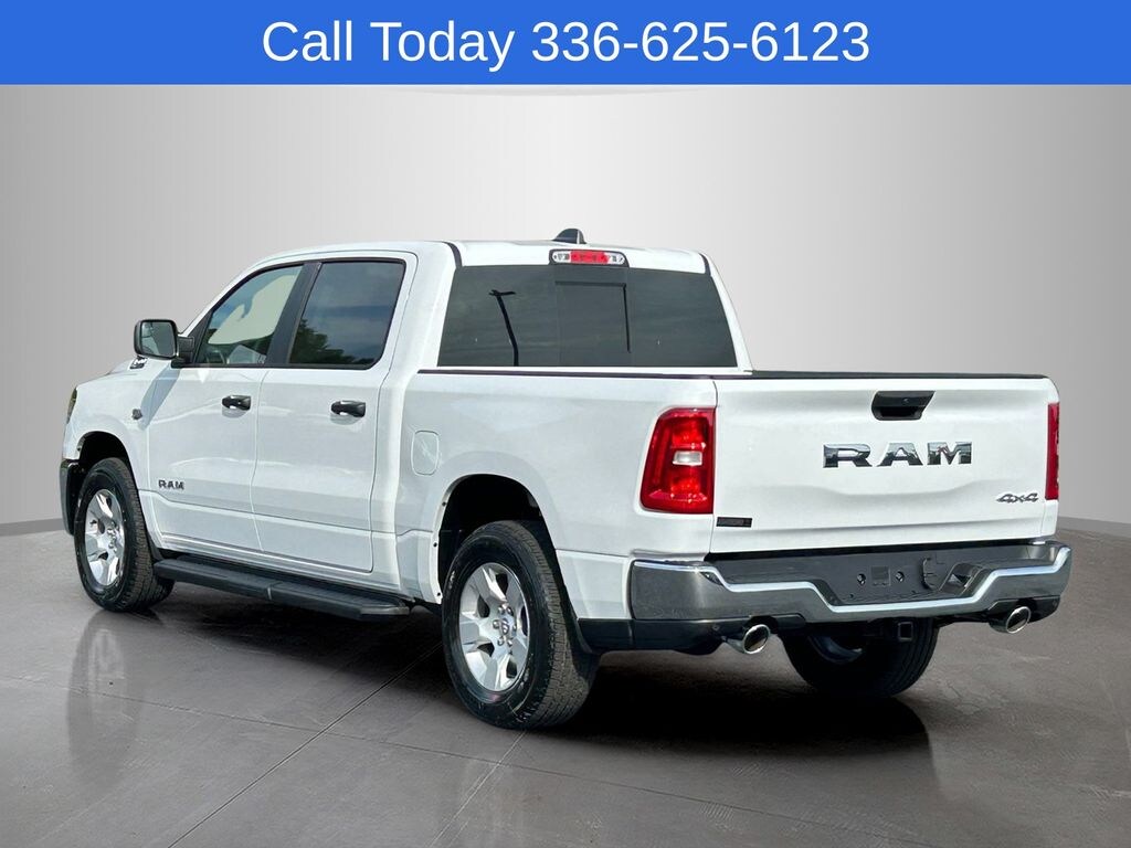 New 2026 Ram 1500 TRADESMAN CREW CAB 4X4 5'7 BOX Pickup