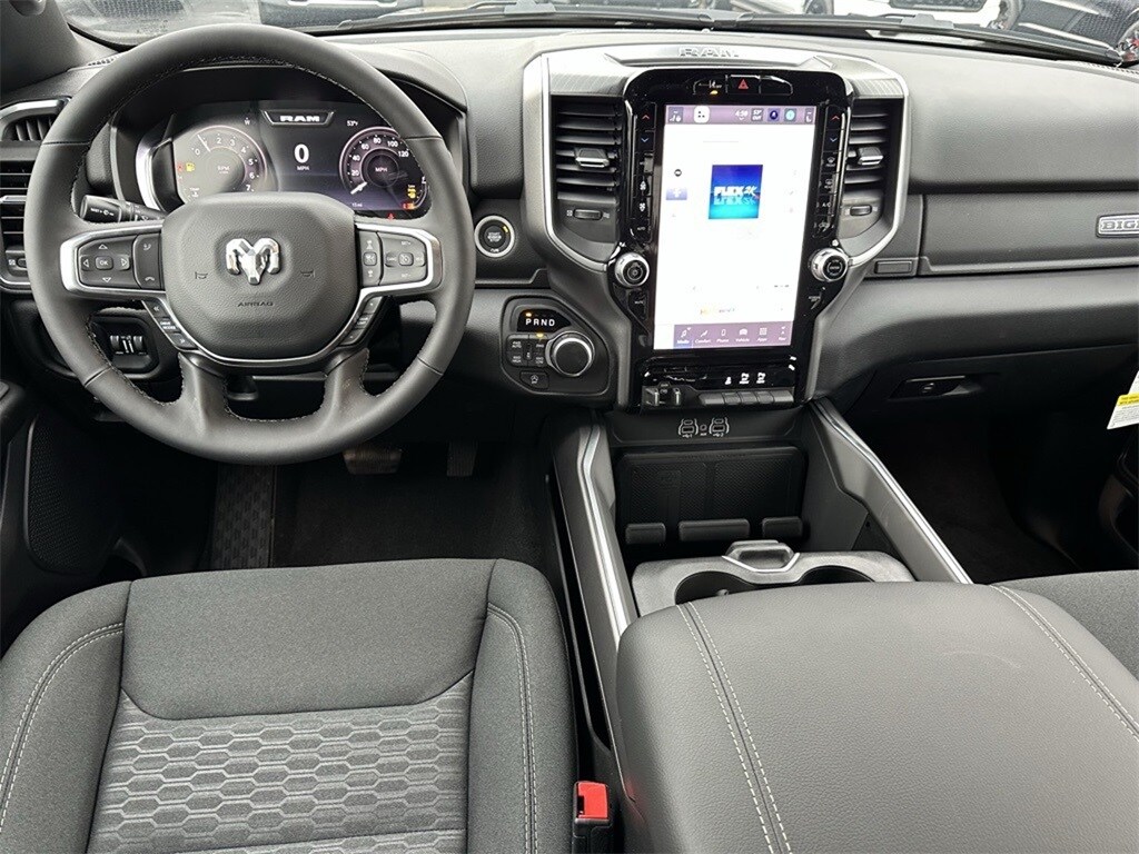 2025 Ram 1500 Big Horn photo 4