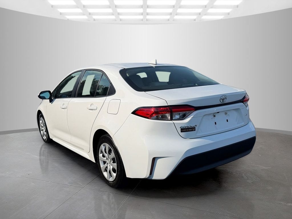 Used 2024 Toyota Corolla LE Sedan