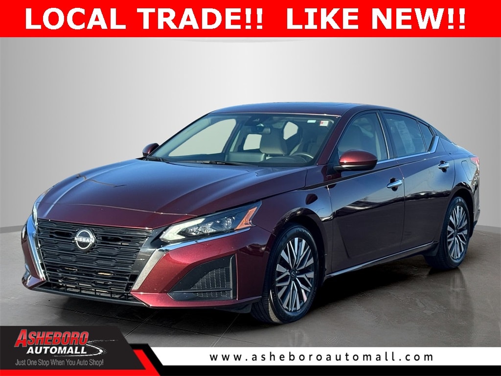 Used 2024 Nissan Altima 2.5 SV Sedan