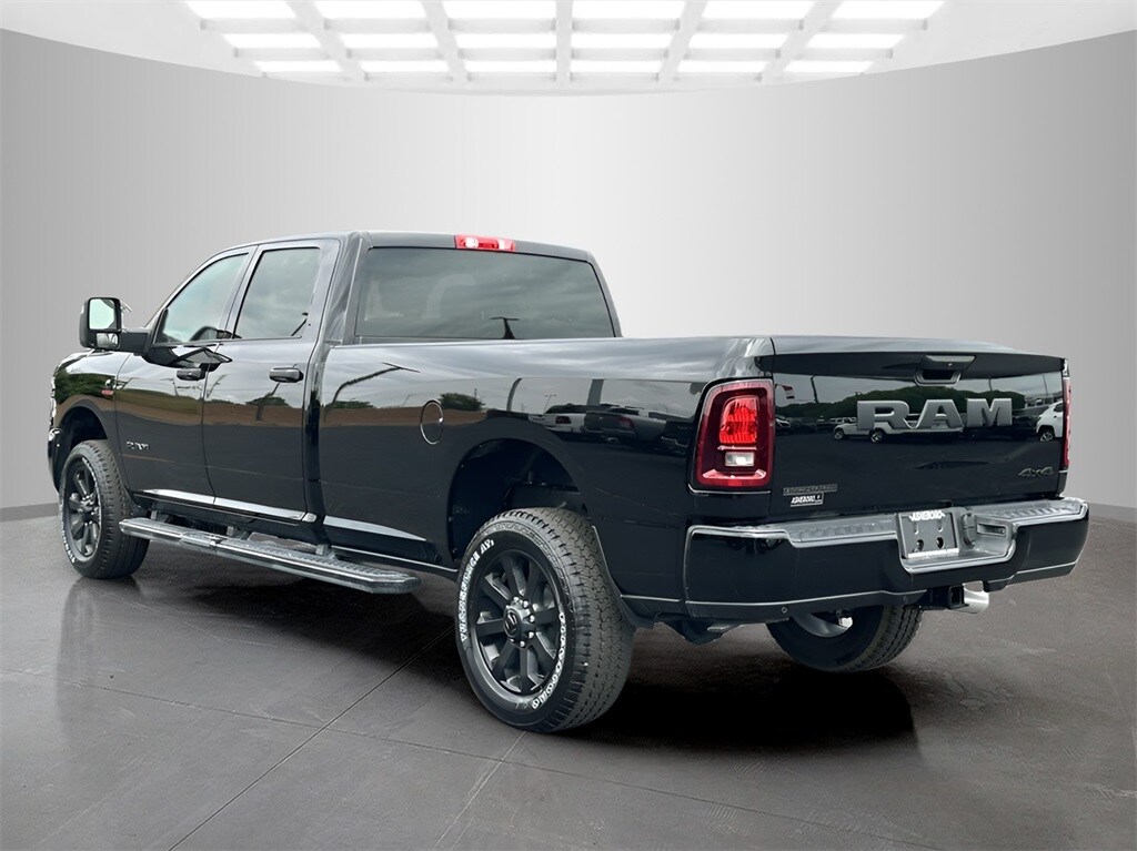 2025 Ram 2500 Big Horn photo 3
