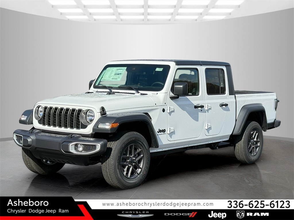 2025 Jeep Gladiator Sport S's photo