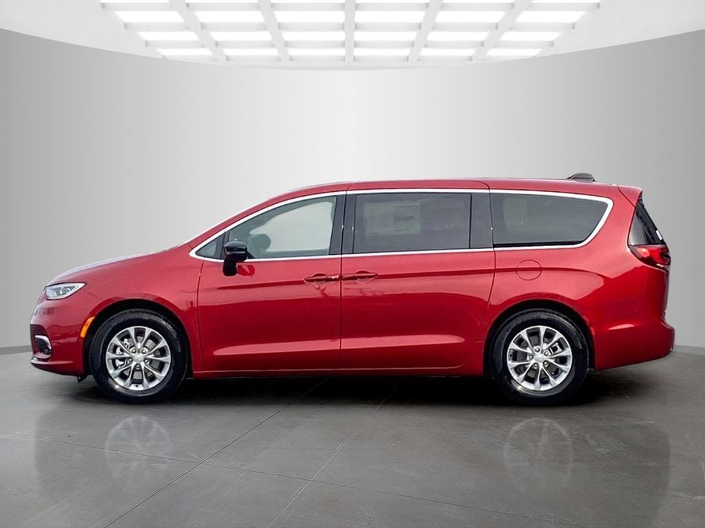 New 2026 Chrysler Pacifica LIMITED Passenger Van