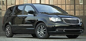 2016-chrysler-town-and-country-exterior.jpg