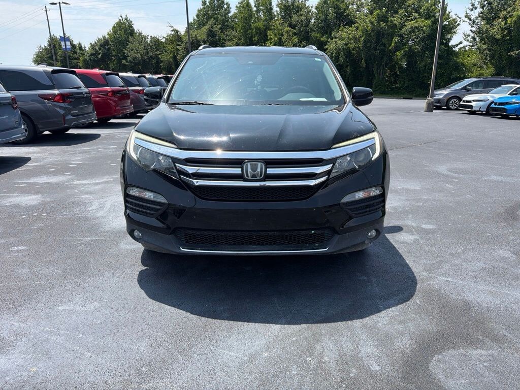 Used 2018 Honda Pilot Touring AWD SUV