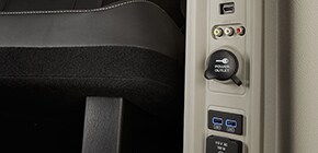 2016-chrysler-town-and-country-options.jpg