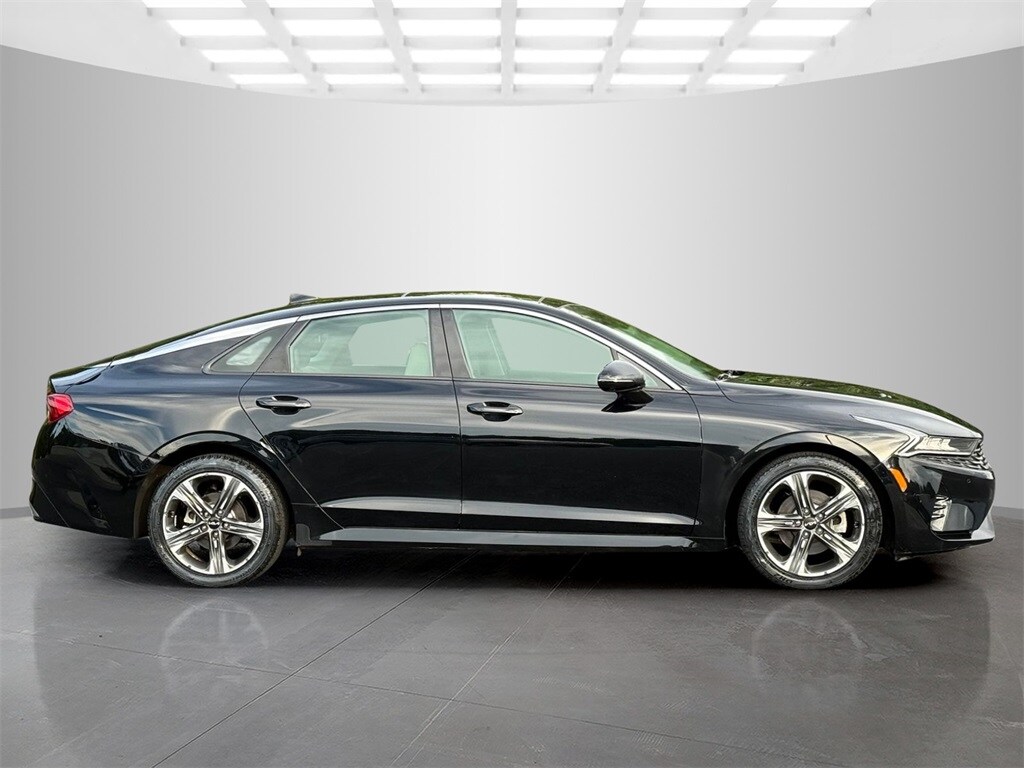 2022 Kia K5 EX photo 4