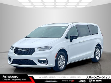 2025 Chrysler Pacifica SELECT Passenger Van