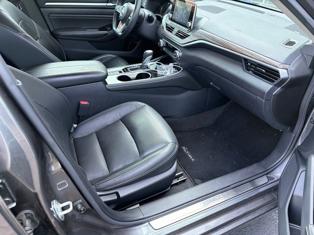Used 2022 Nissan Altima 2.5 SL Sedan
