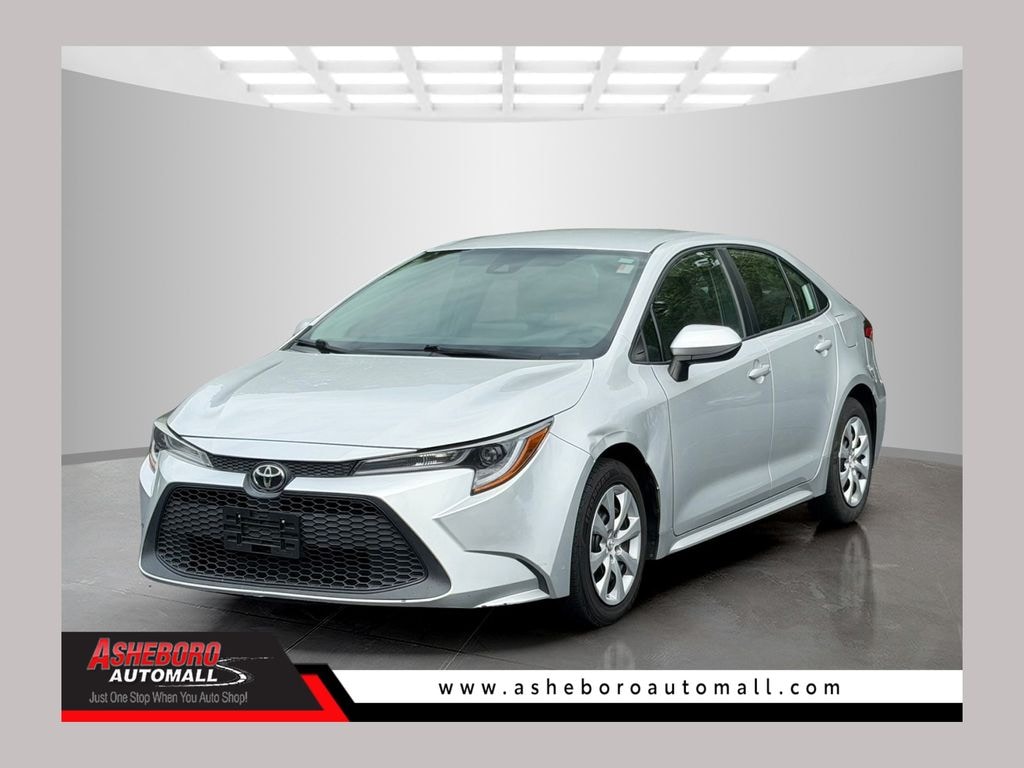 Used 2022 Toyota Corolla LE Sedan