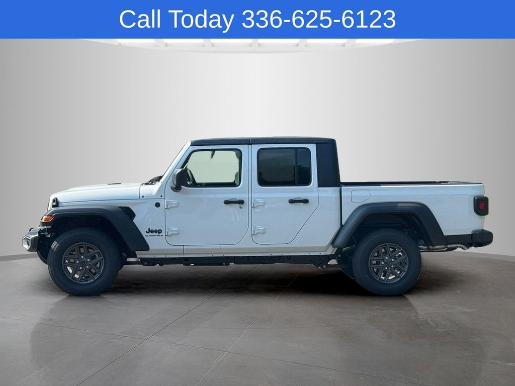 New 2025 Jeep Gladiator SPORT S 4X4 Pickup