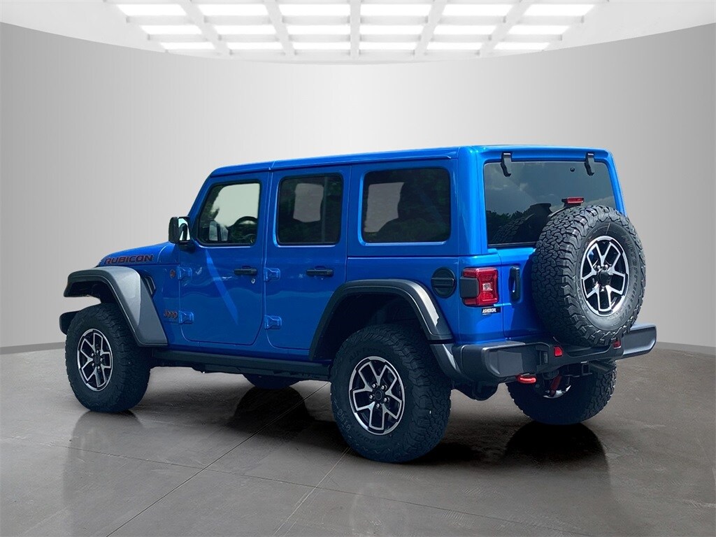 2025 Jeep Wrangler Rubicon photo 3
