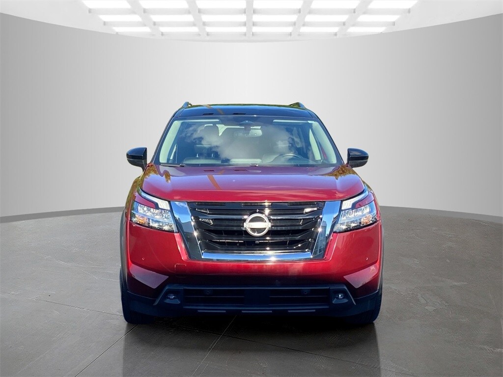 2022 Nissan Pathfinder SL photo 4
