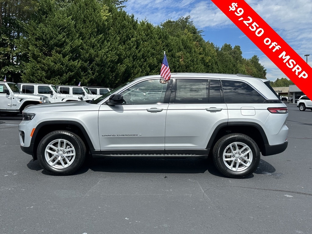 Used 2023 Jeep Grand Cherokee Laredo with VIN 1C4RJHAG3PC646592 for sale in Asheboro, NC