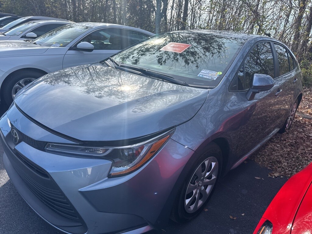 Used 2025 Toyota Corolla LE Sedan