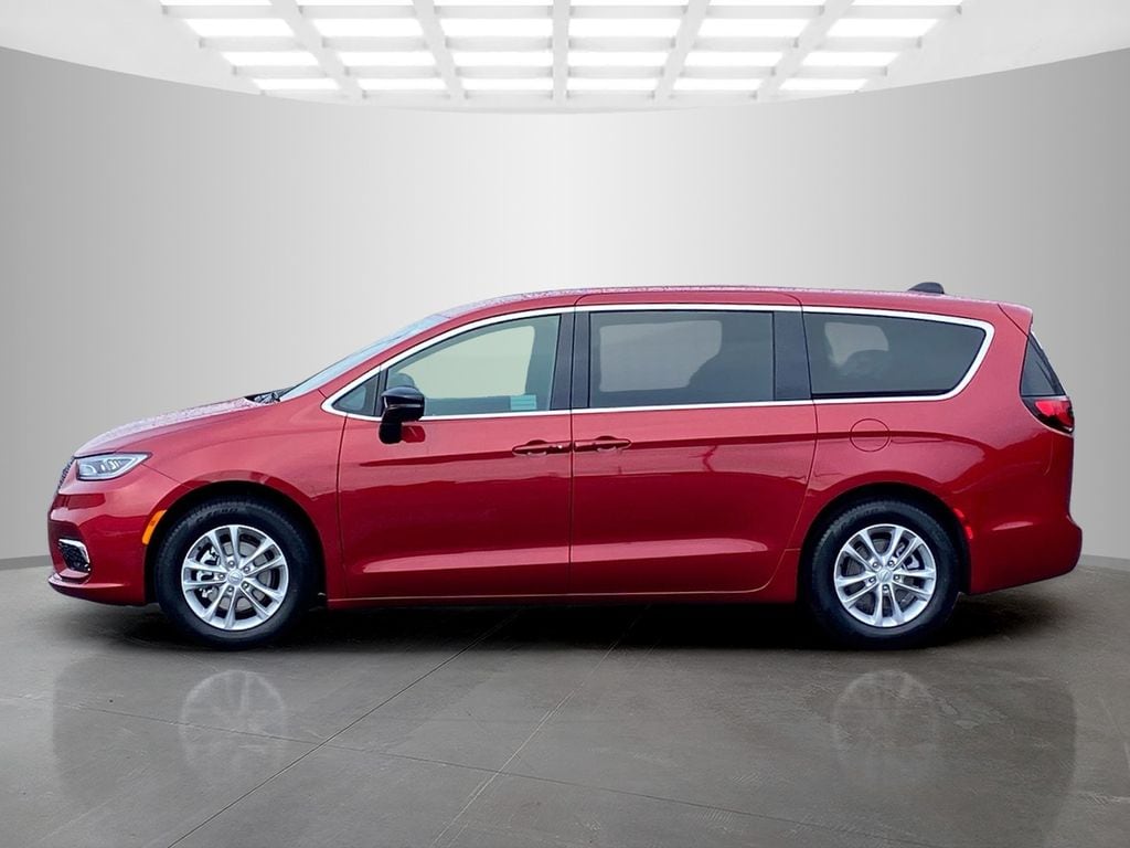 New 2026 Chrysler Pacifica SELECT Passenger Van