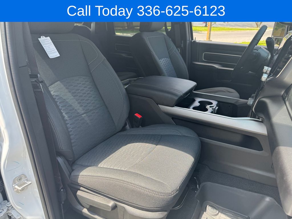 2025 RAM 2500 Big Horn - Photo 18