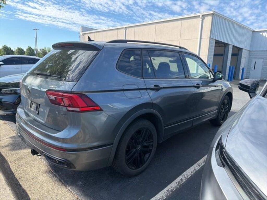 Used 2022 Volkswagen Tiguan 2.0T SE R-Line Black SUV