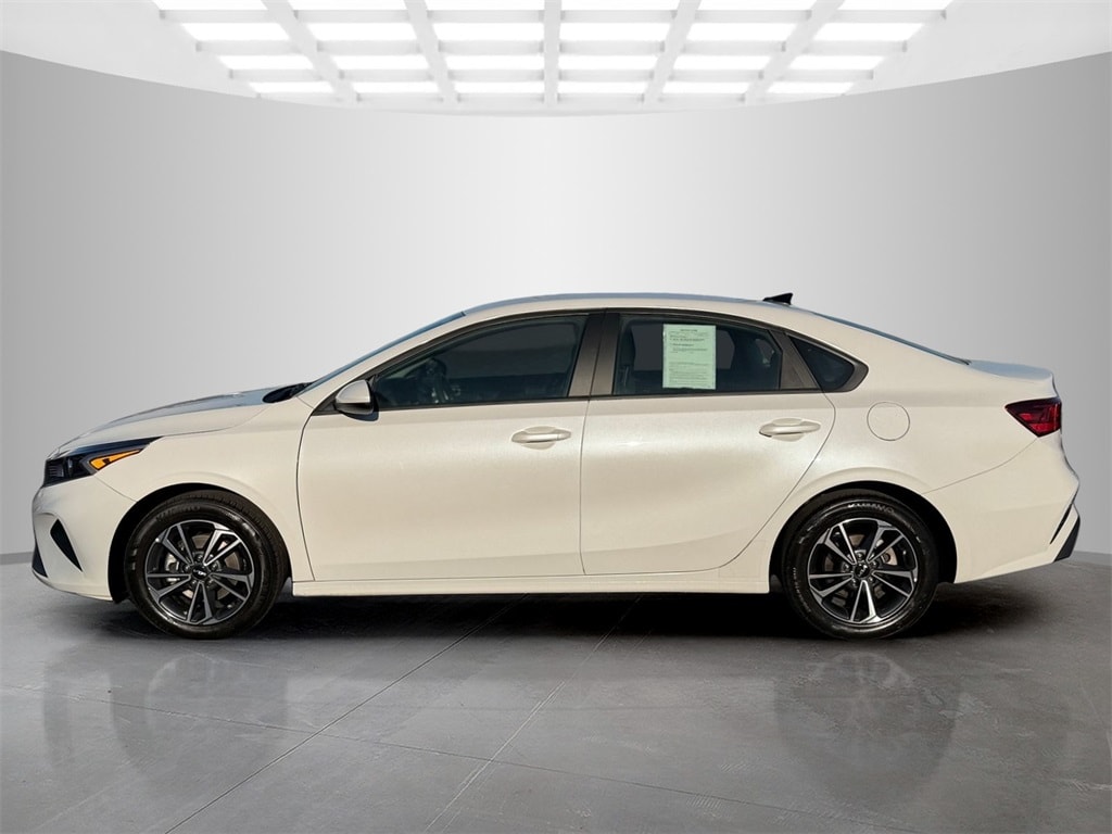 Used 2024 Kia Forte LXS Sedan