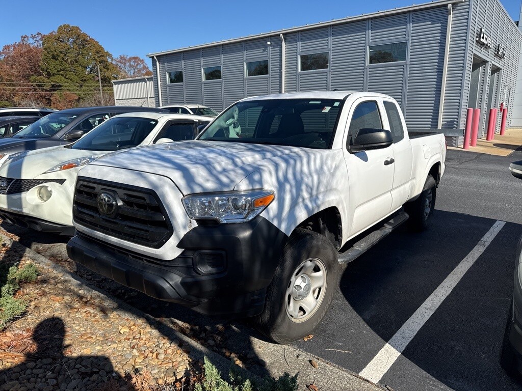 2019 Toyota Tacoma SR photo 2
