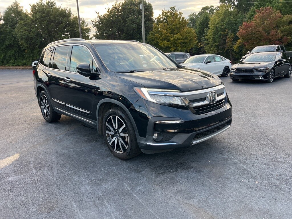 2021 Honda Pilot Touring photo 3