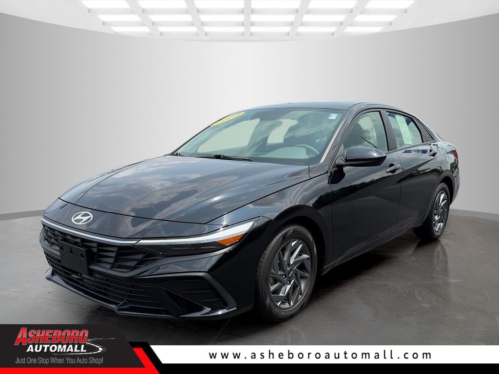 Used 2024 Hyundai Elantra SEL Sedan