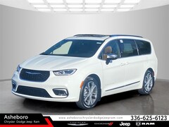 2026 Chrysler Pacifica PINNACLE Passenger Van