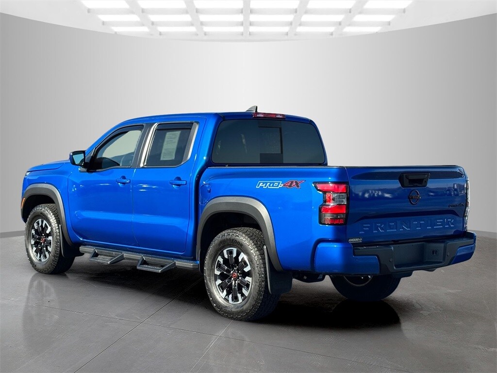 2024 Nissan Frontier PRO-4X photo 2