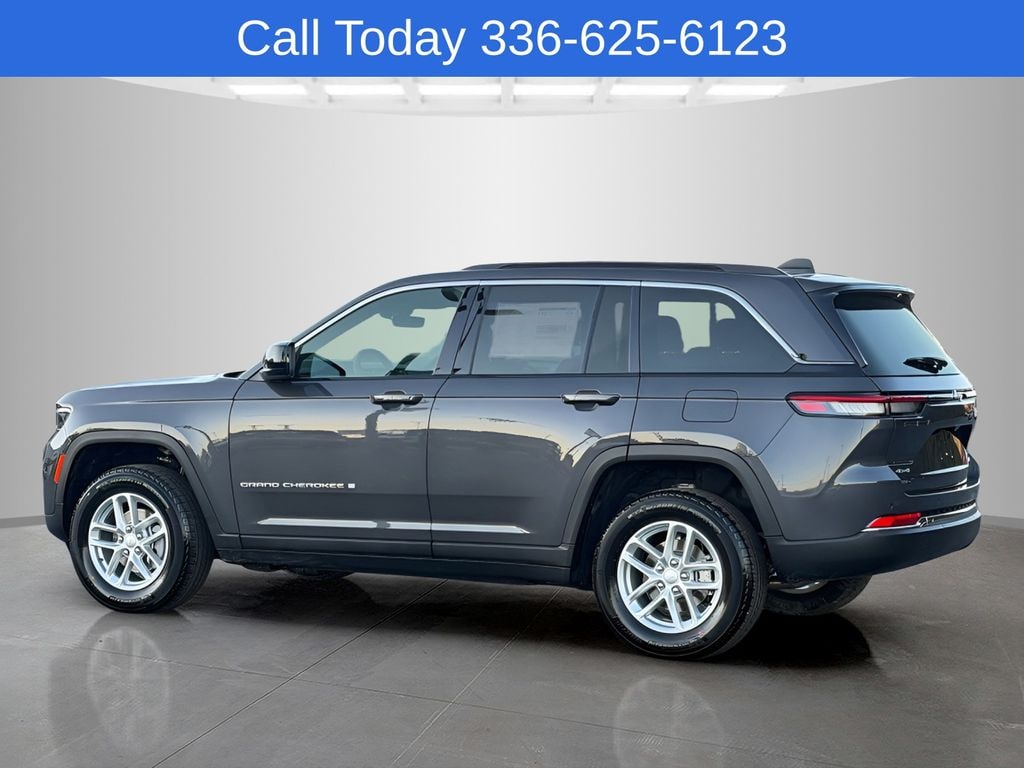 New 2026 Jeep Grand Cherokee LAREDO X 4X4 Sport Utility