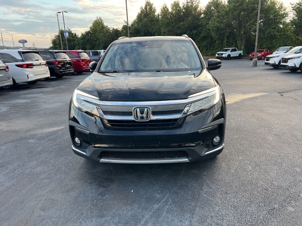 2021 Honda Pilot Touring photo 2