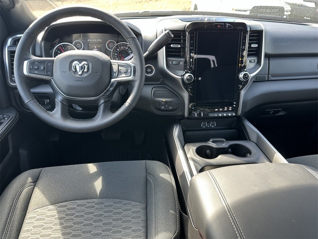 2025 Ram 2500 Big Horn photo 4