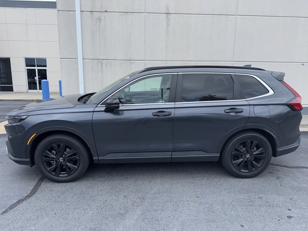 2023 Honda CR-V Hybrid Sport Touring photo 2