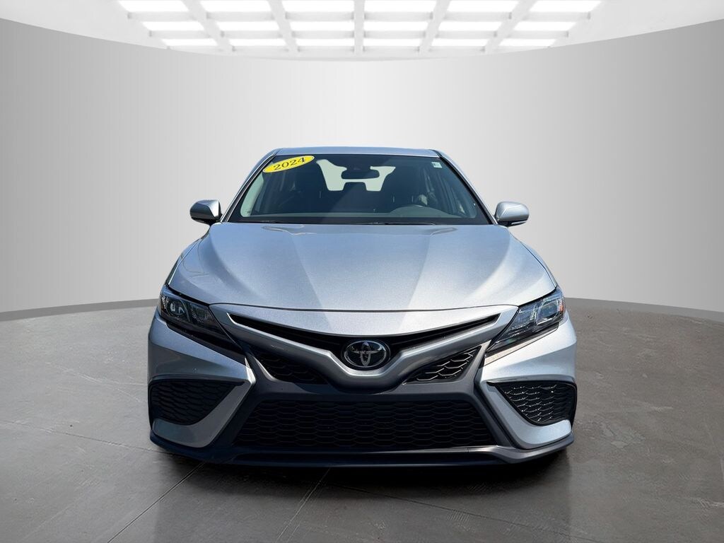 Used 2024 Toyota Camry SE Sedan
