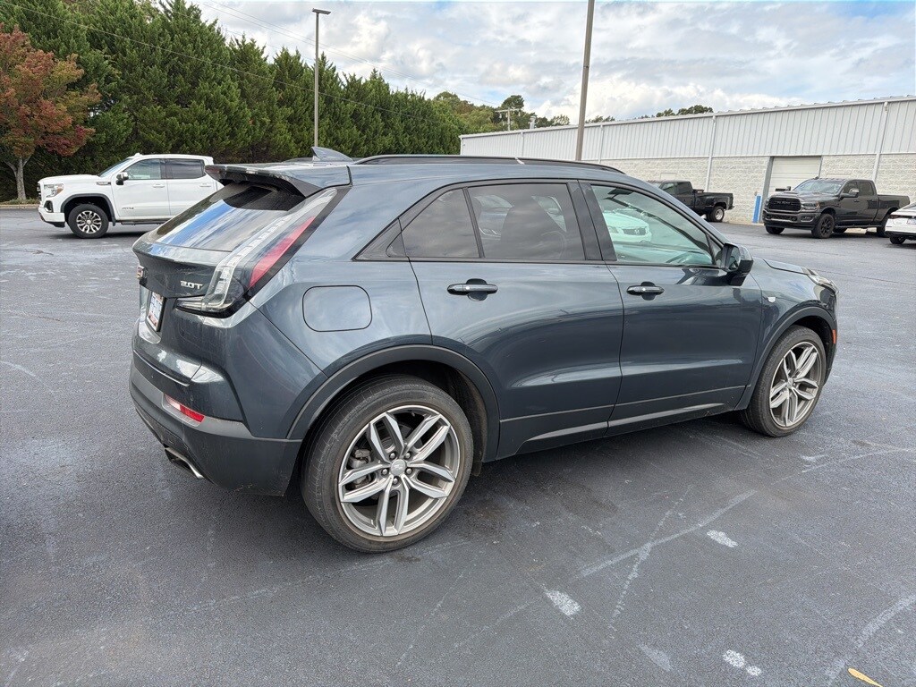 2019 Cadillac XT4 Sport photo 3