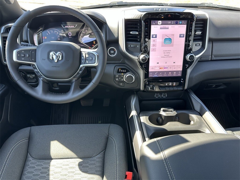 2025 Ram 1500 Big Horn photo 4