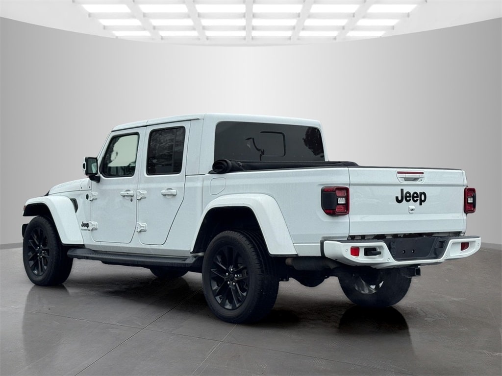 Used 2021 Jeep Gladiator Overland Truck Crew Cab