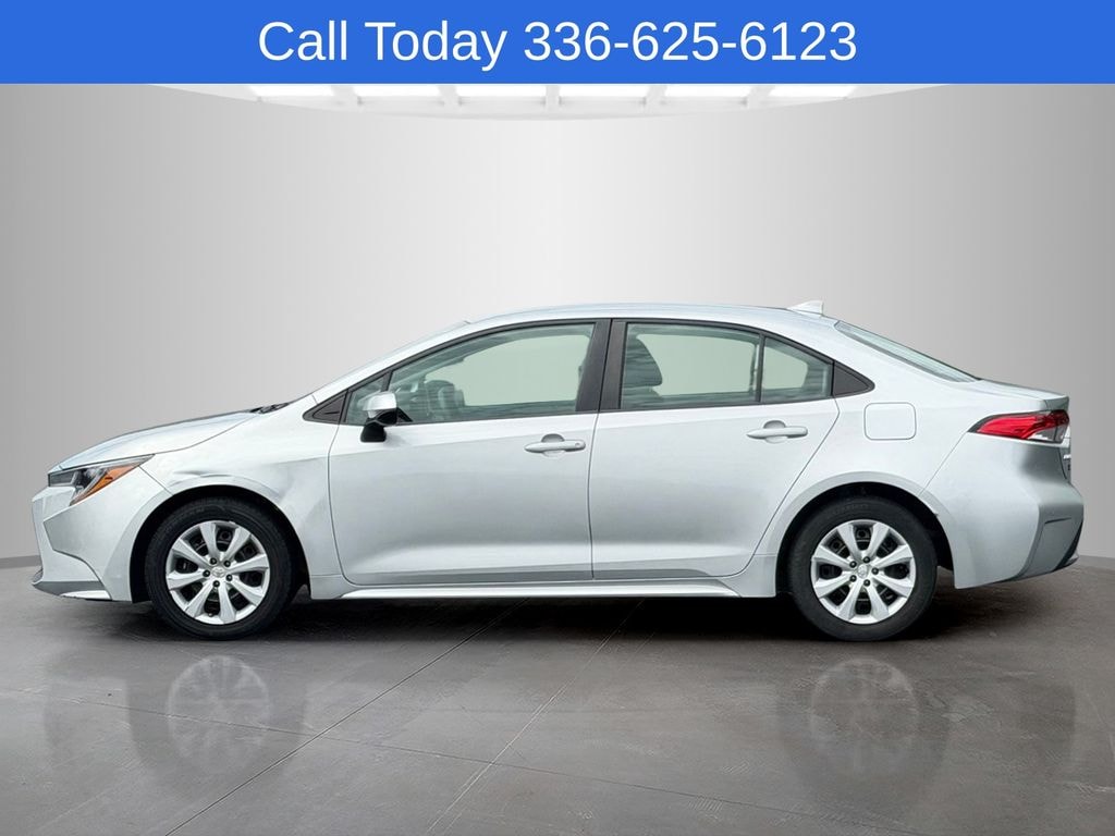 Used 2022 Toyota Corolla LE Sedan