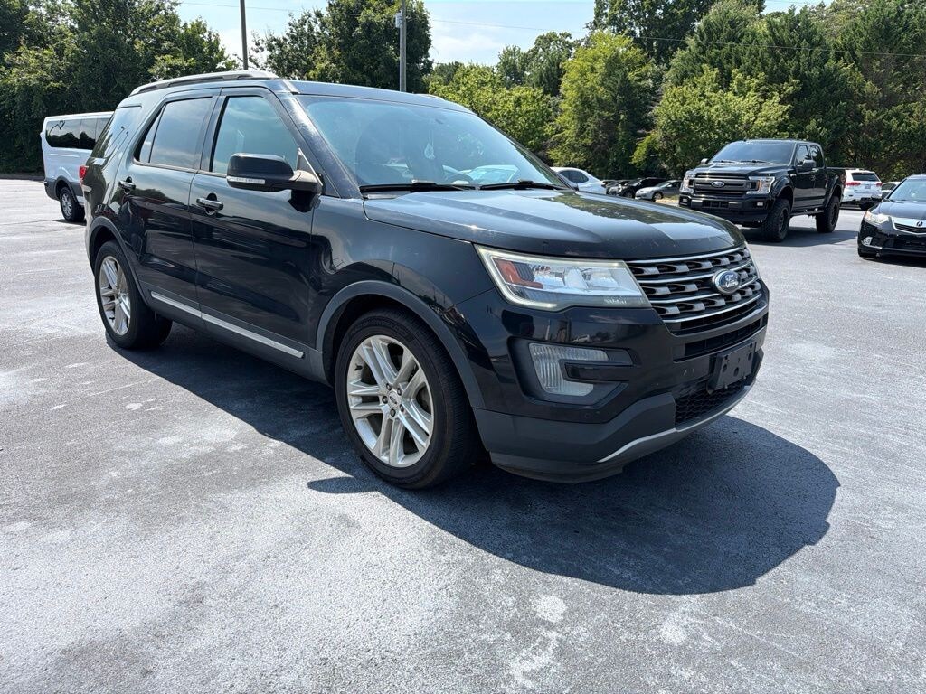 Used 2017 Ford Explorer XLT SUV