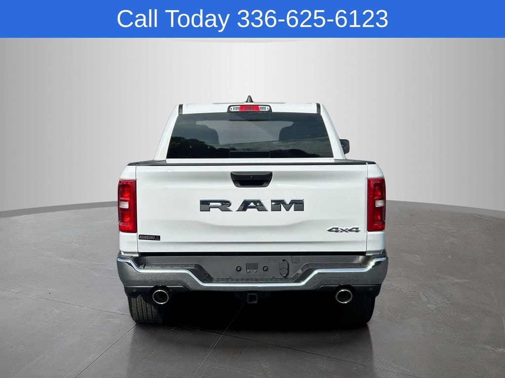 New 2026 Ram 1500 TRADESMAN CREW CAB 4X4 5'7 BOX Pickup