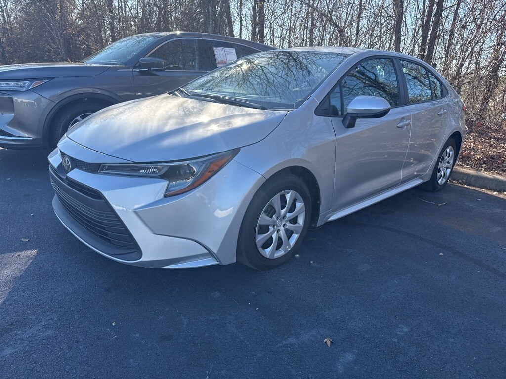Used 2024 Toyota Corolla LE Sedan
