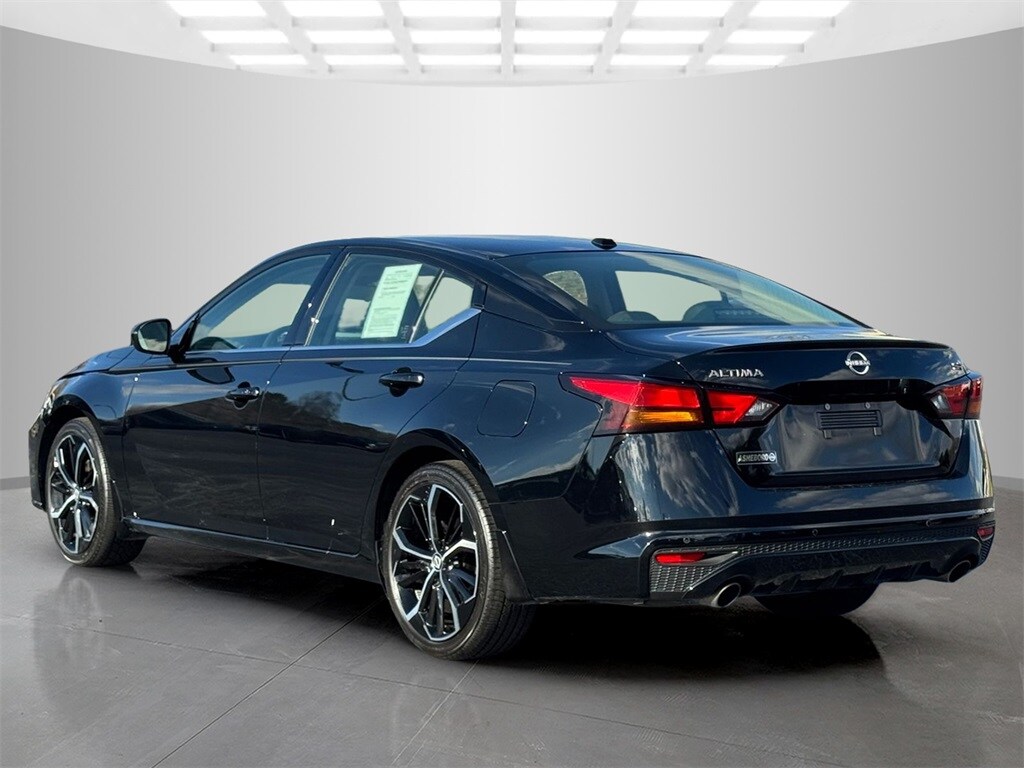 2024 Nissan Altima 2.5 SR photo 3