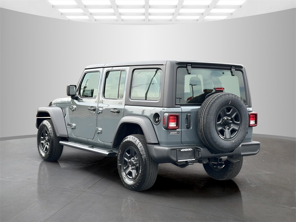2025 Jeep Wrangler Sport photo 3